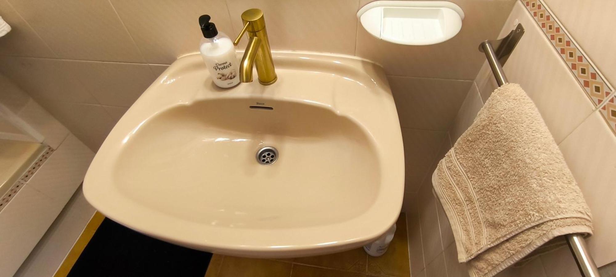 רוזס Spacieux Appartement Rose Front Mer Et Piscine מראה חיצוני תמונה